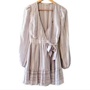 Here Come The Sun Women’s Wrapped  Long Sleeve Mini Casual Dress Grey Size XS.
